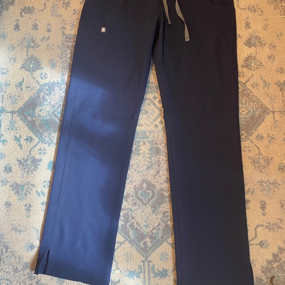 Figs Small Navy Kade Pants - Picture 3 of 4